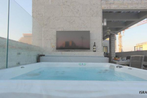 Luxury Sea View Penthouse & Jacuzzi - Steps to the Beach